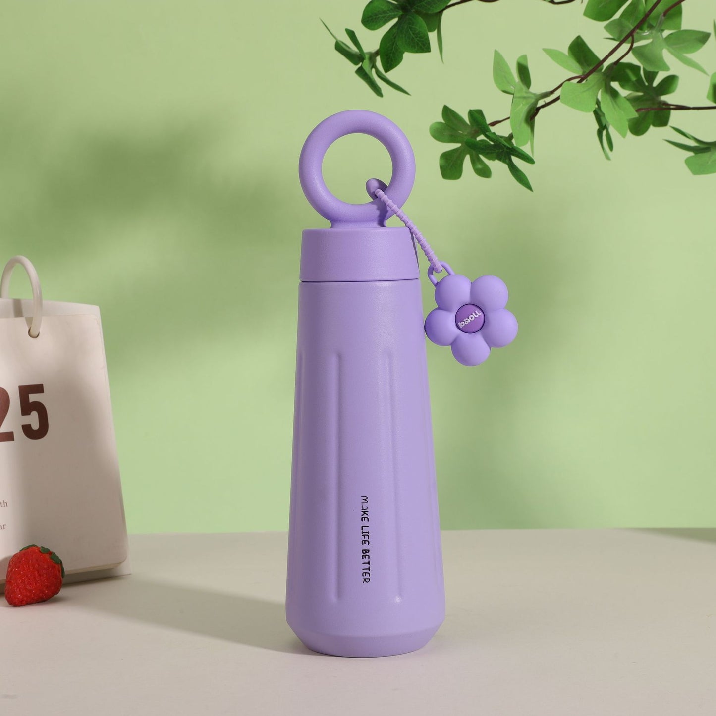 Damen stilvolle Kunststoff-Trinkflasche mit Charm Karnz