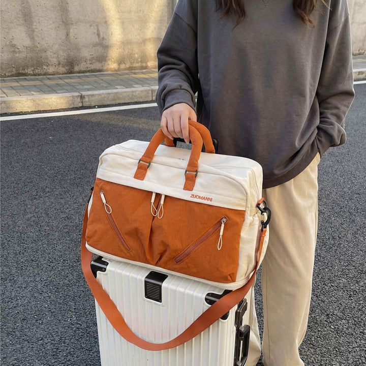 Geräumige vielseitige Reisetasche