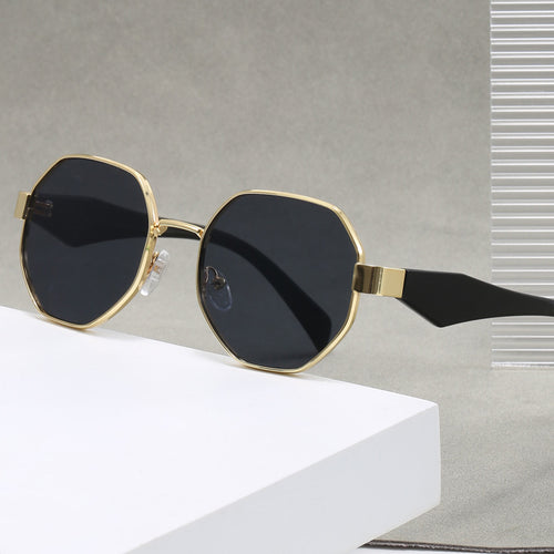 Damen modische Sonnenbrille mit hochwertigem rechteckigem Rahmen und UV-Schutz Karnz