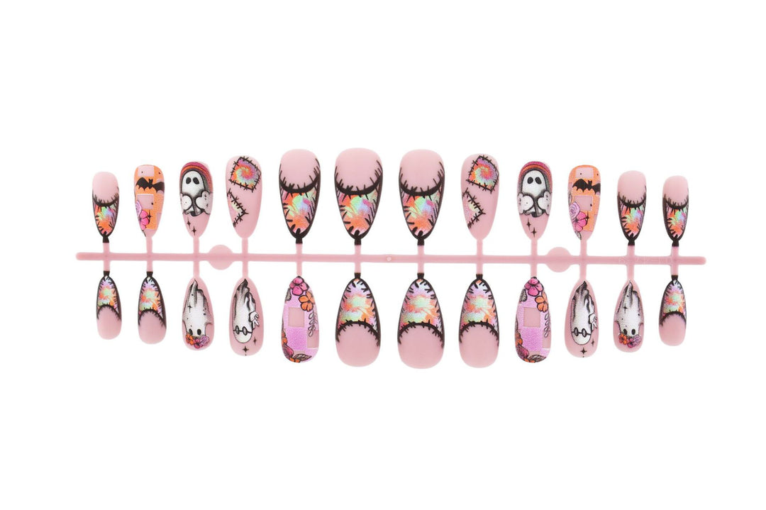 Kunstnagelset mit kreativen Geister- und Halloweenmotiven Karnz