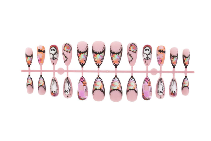 Kunstnagelset mit kreativen Geister- und Halloweenmotiven Karnz