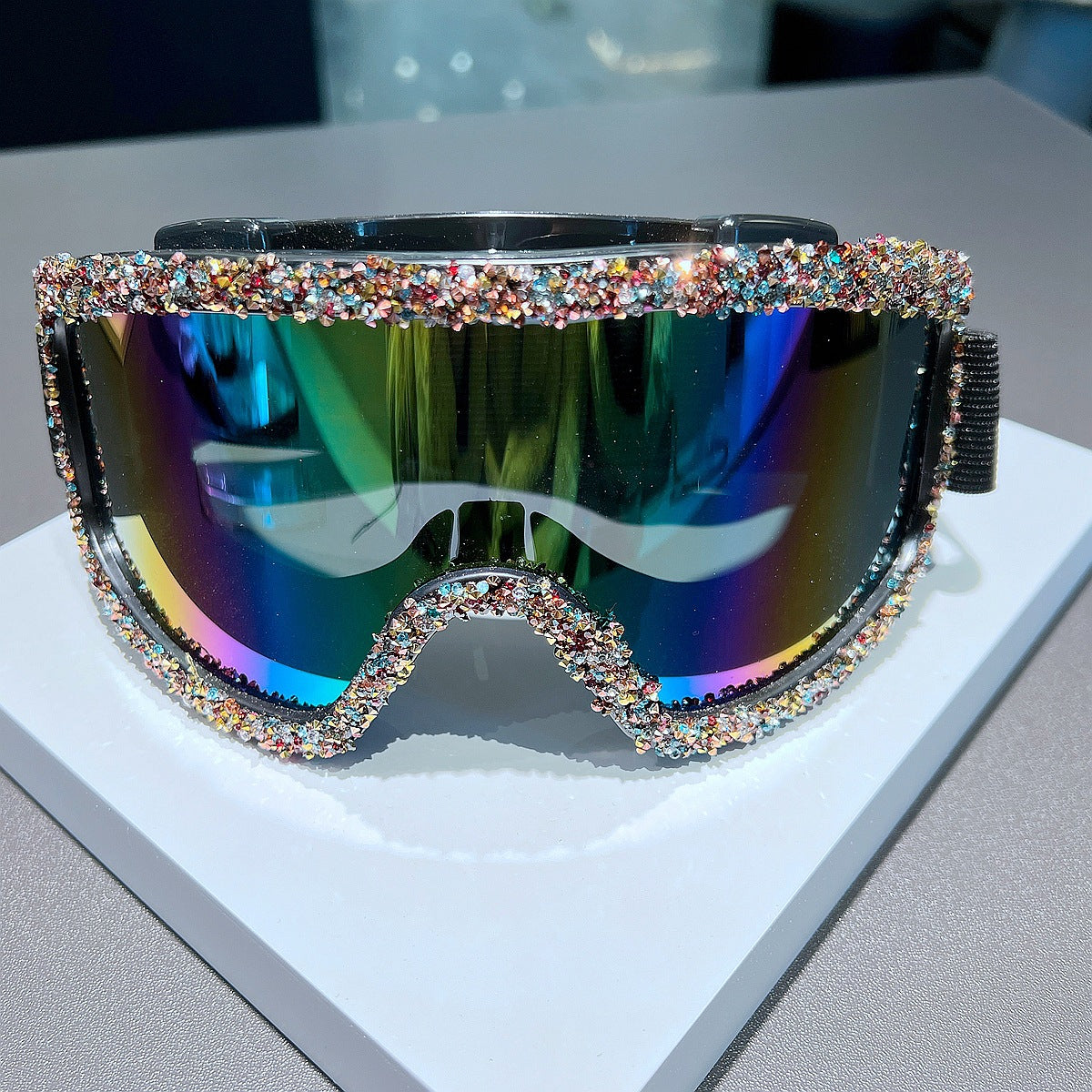 Damen Skisport-Brille mit funkelnder Kristallverzierung Karnz