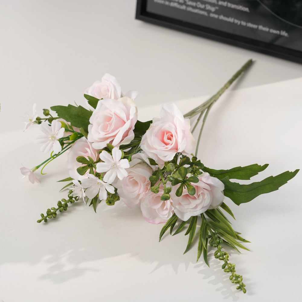 Künstliche Blumenarrangement