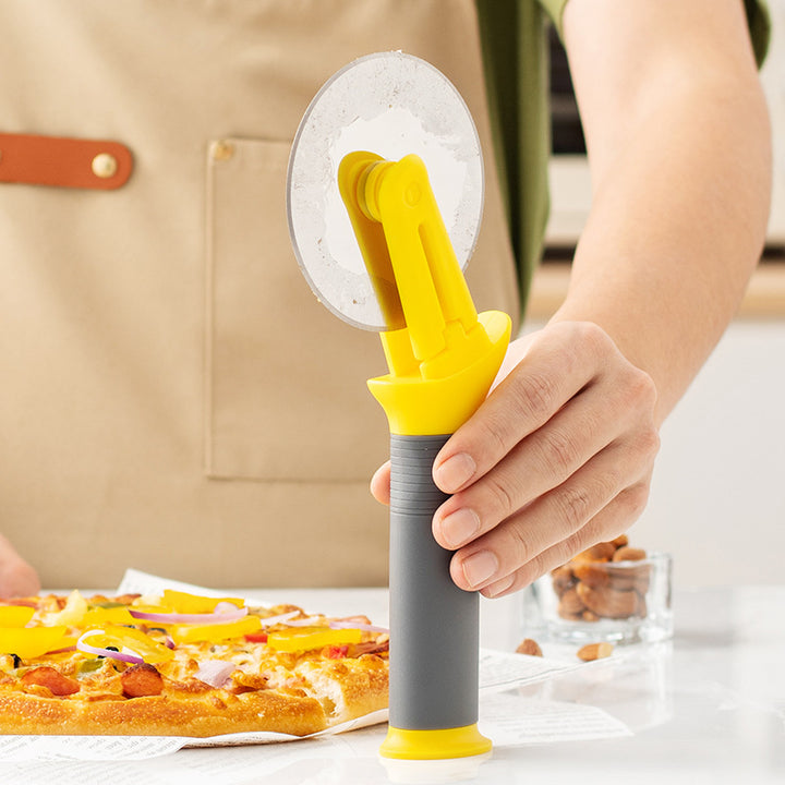 Ergonomischer Pizzaschneider mit Sicherheitsmechanismus Karnz