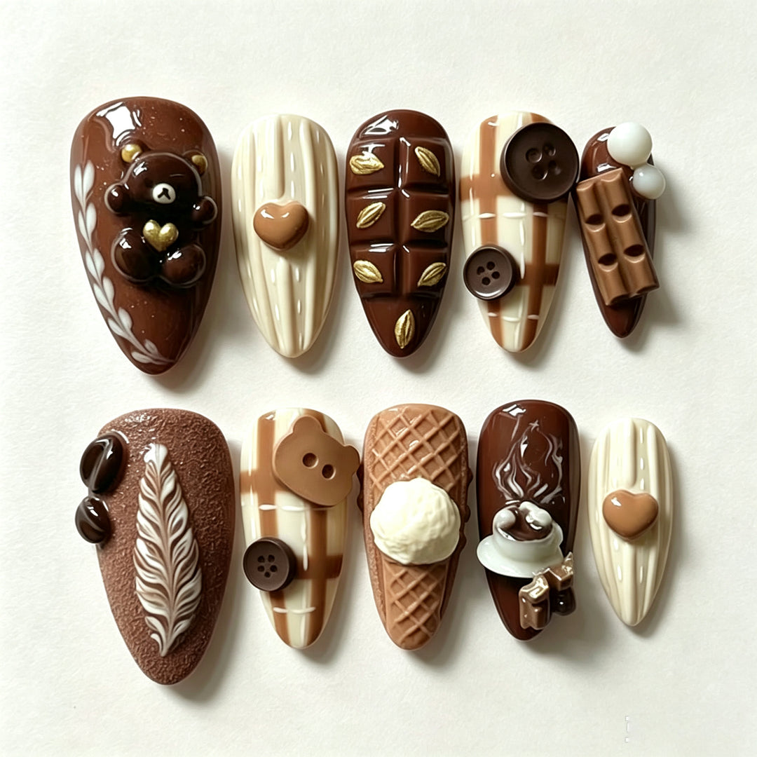 Thematisches Bären- und Herz-Press-On-Nagelkunst-Set