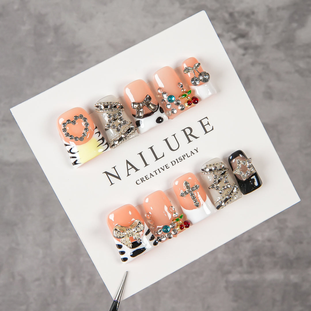 Kreative 3D Press-On Nagelkunst