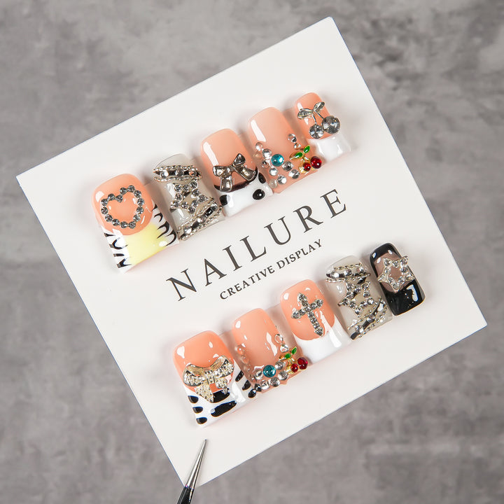 Kreative 3D Press-On Nagelkunst