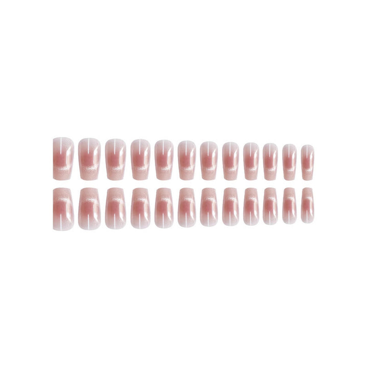 Elegantes French Tip Nagelset Karnz