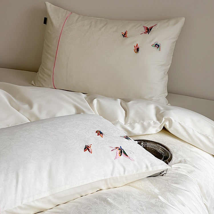 Satin-Jacquard Bettwäsche-Set mit bestickten Schmetterlingsdetails