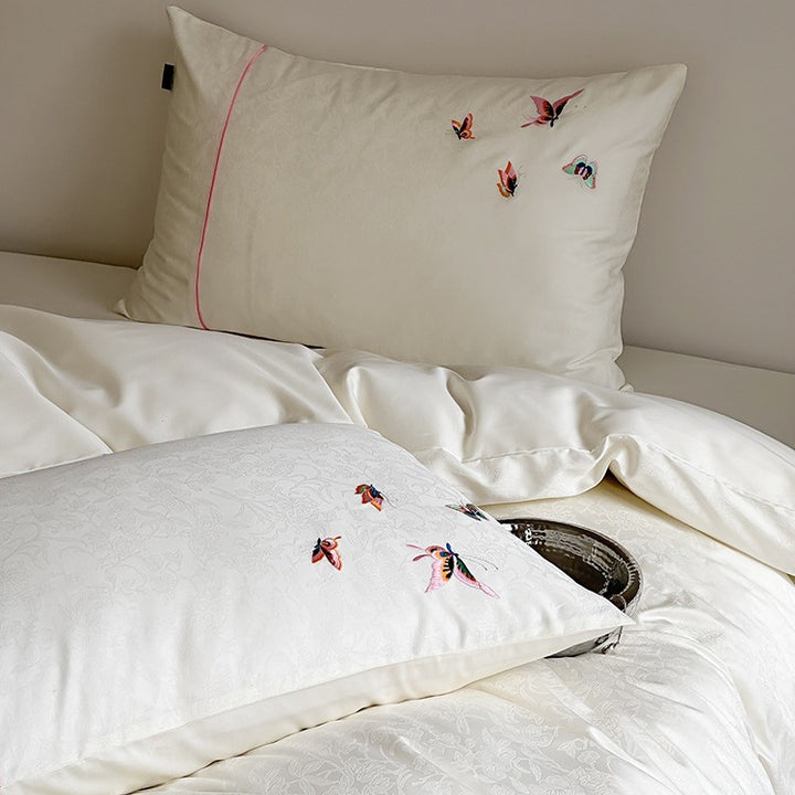 Satin-Jacquard Bettwäsche-Set mit bestickten Schmetterlingsdetails