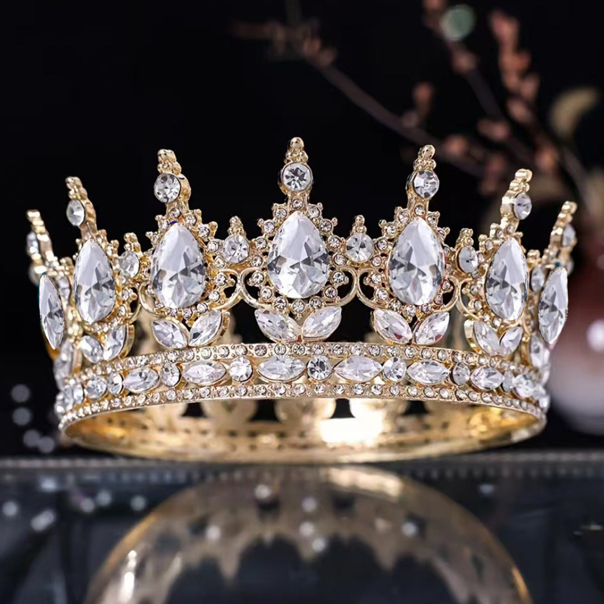 Damen Luxuriöse festliche Krone mit strahlenden Schmucksteinen Karnz
