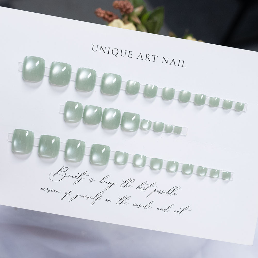 Elegante Metallische Nagelkunst