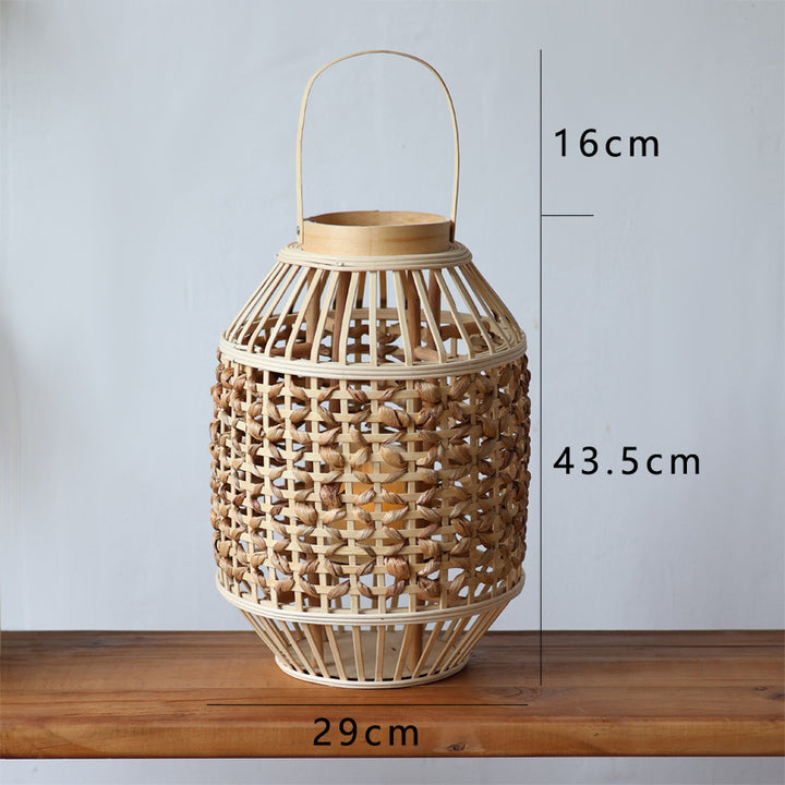 Handgefertigte Rattan-Laterne Karnz