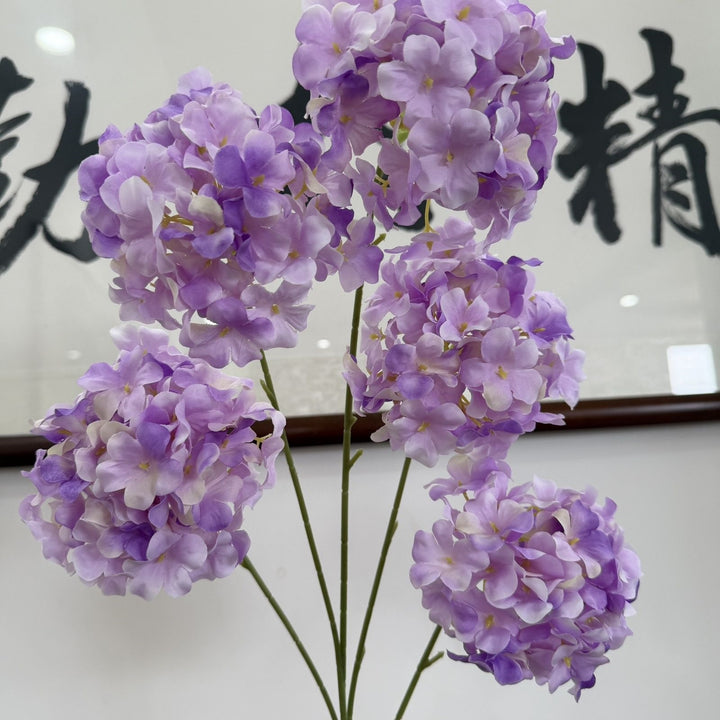 Lebensechte Hortensie Blumenanordnung