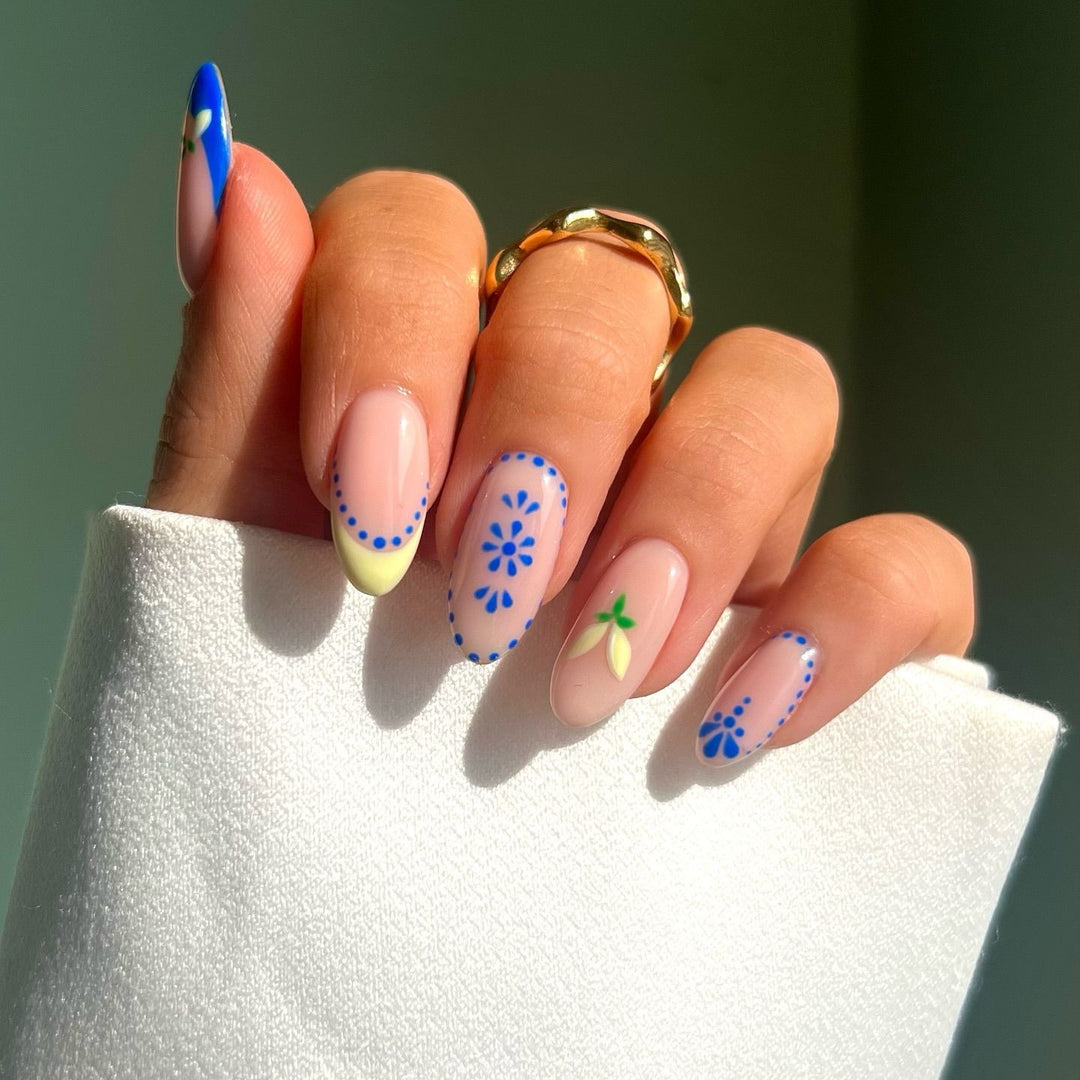 Dekorative Nagelkunst