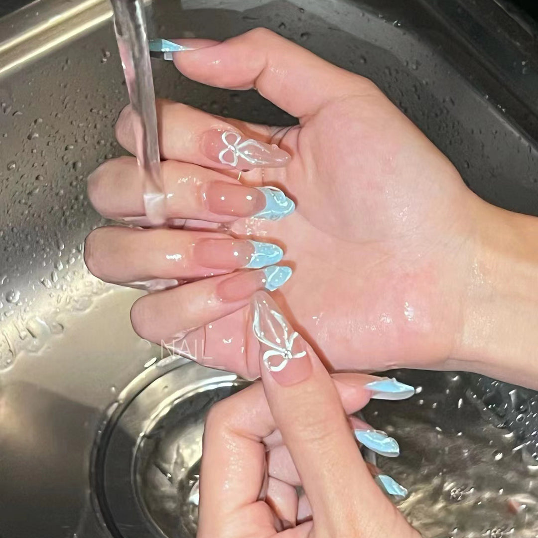 Dekoratives Press-On-Nagelkunst-Set mit charmantem Schleifen-Design Karnz