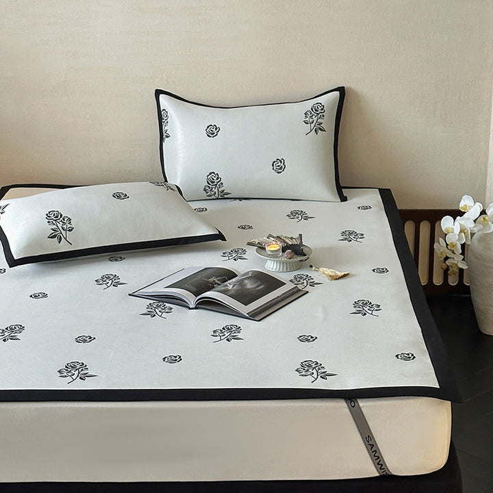 Gestepptes Matratzentopper-Set mit floralem Print und rutschfester Unterseite