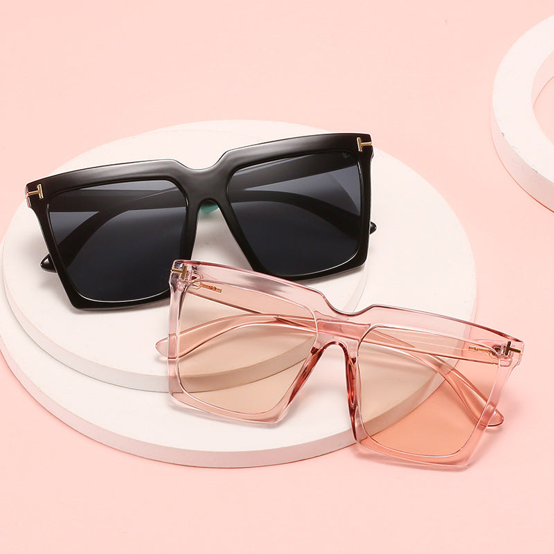 Damen oversized quadratische Sonnenbrille mit luxuriösen Akzenten Karnz