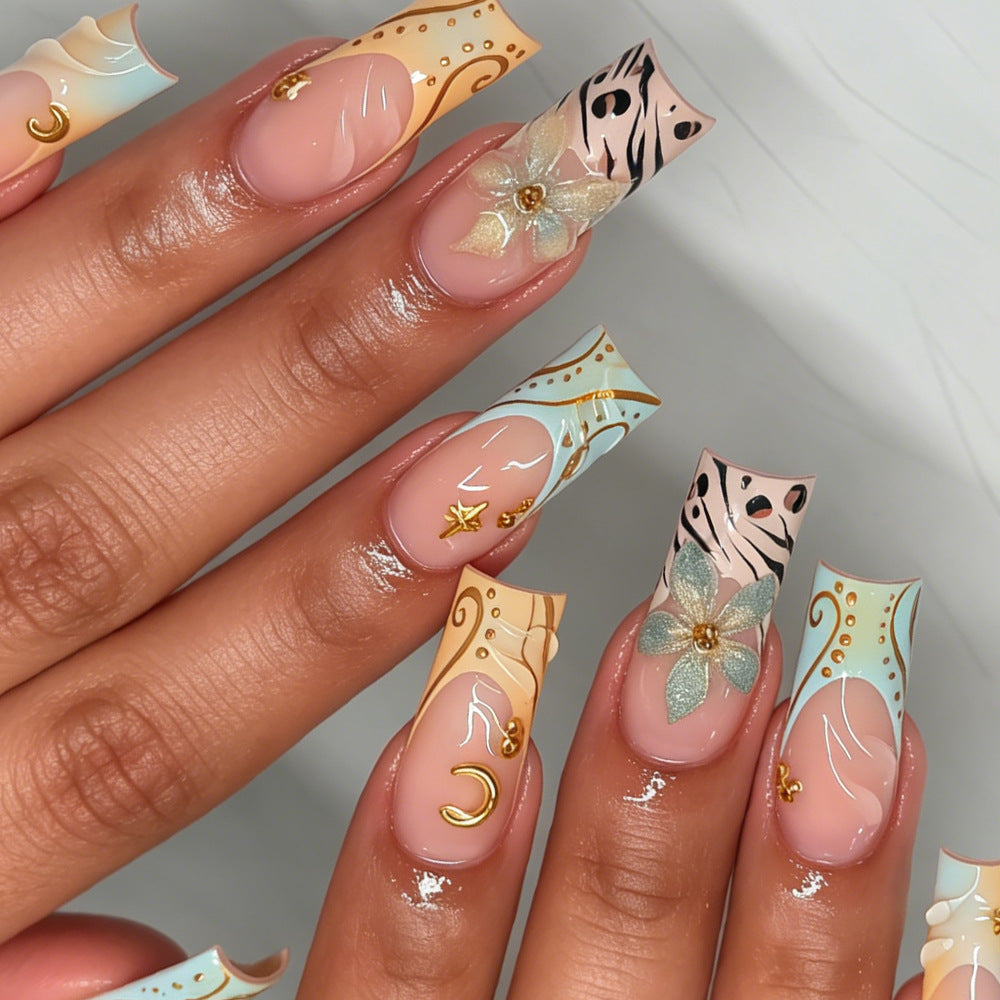 Elegantes Press-On Nagelkunst-Set Karnz