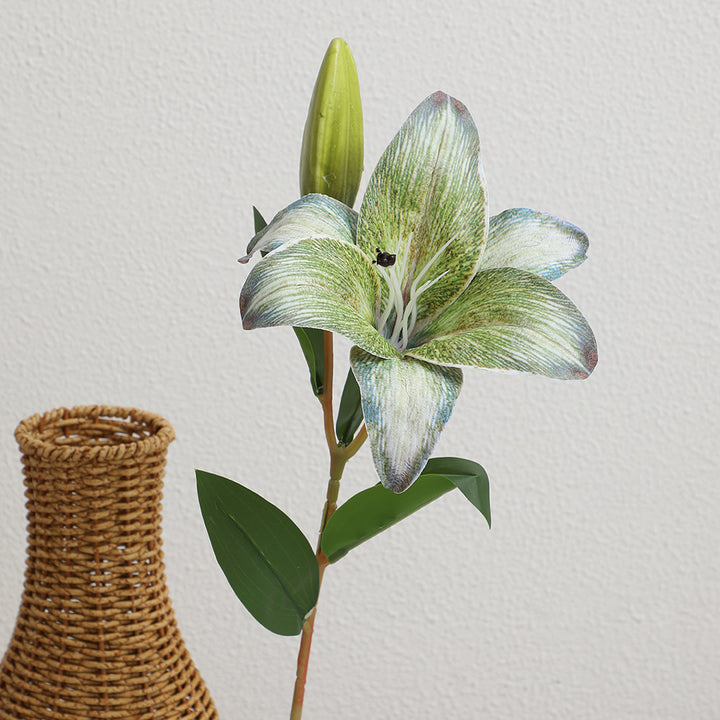Künstlicher Lilienstrauß mit realistischen Details Karnz