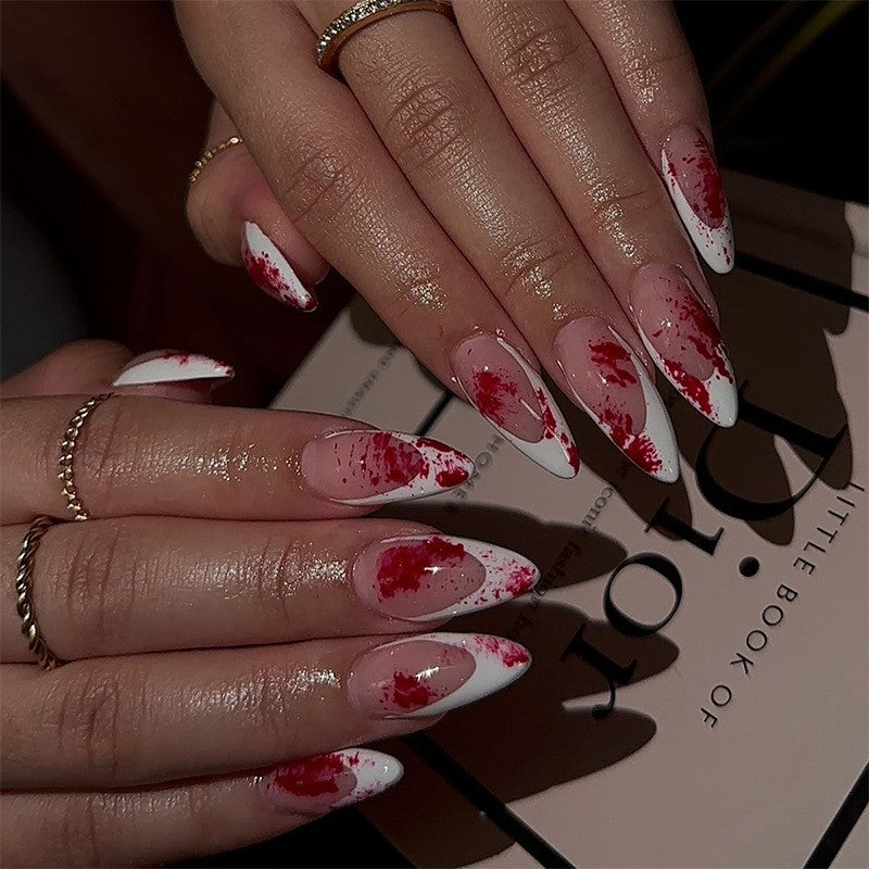 Künstlerisches Press-On Nagelset mit floralem Design Karnz