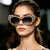 Damen extravagante Cat-Eye Sonnenbrille mit vielfältigen Schmuckdetails Karnz