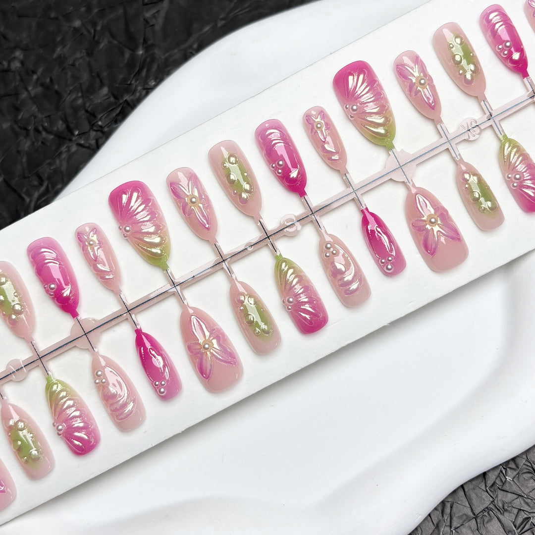 Künstlerische Nagelkunst Tipps 1790745833