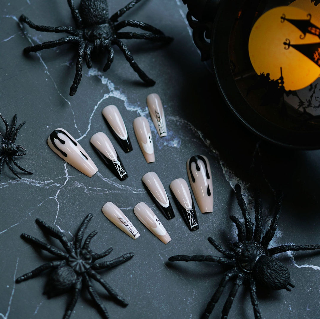 Künstlerische Halloween-Design Press-On Nägel