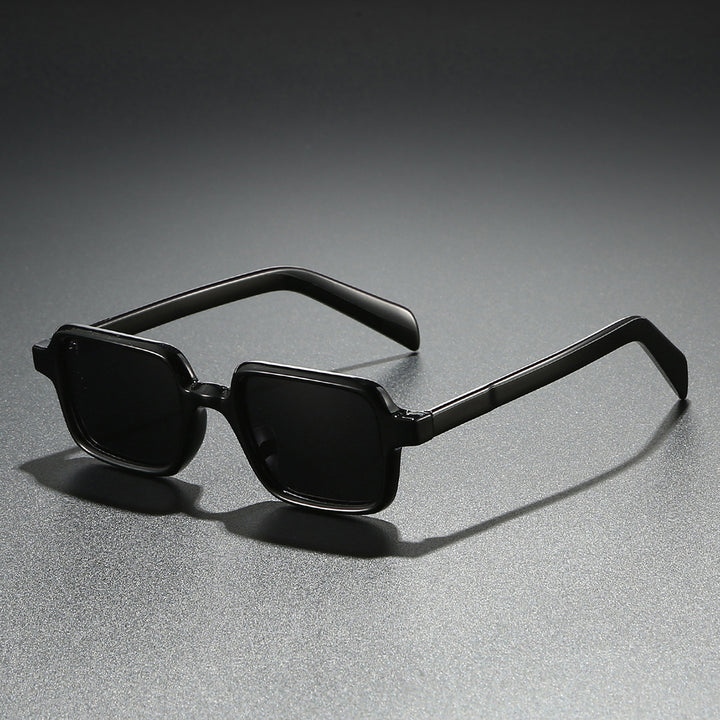 Damen modische Sonnenbrille im eleganten Quadratdesign mit breiten Bügeln Karnz