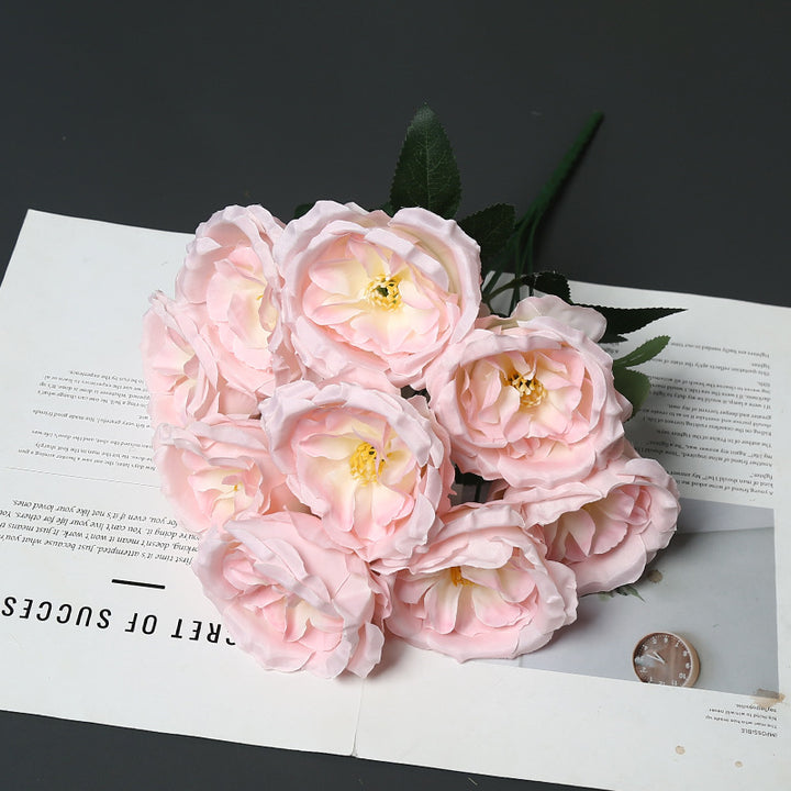 Dekorativer künstlicher Blumenstrauß für die Heimdekoration
