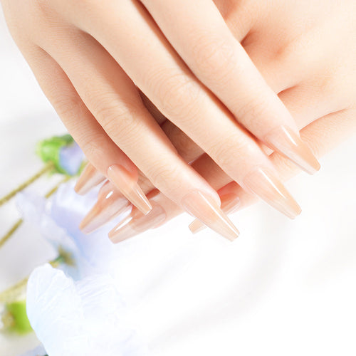 Elegante Stiletto Press-On Nagelverlängerungen Karnz