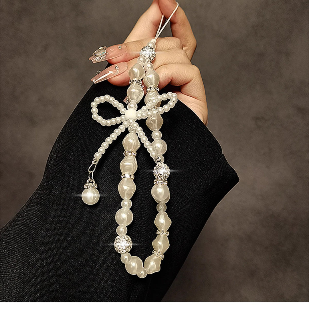 Elegante Perlenbesetzte Charmschlüsselanhänger Karnz