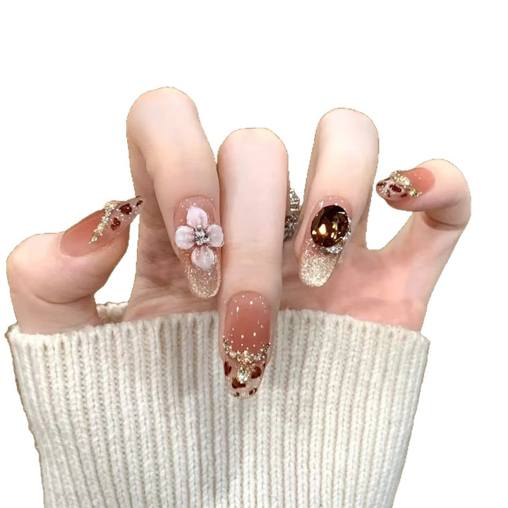 Dekorative Gel-Nagelkunst-Erweiterungen