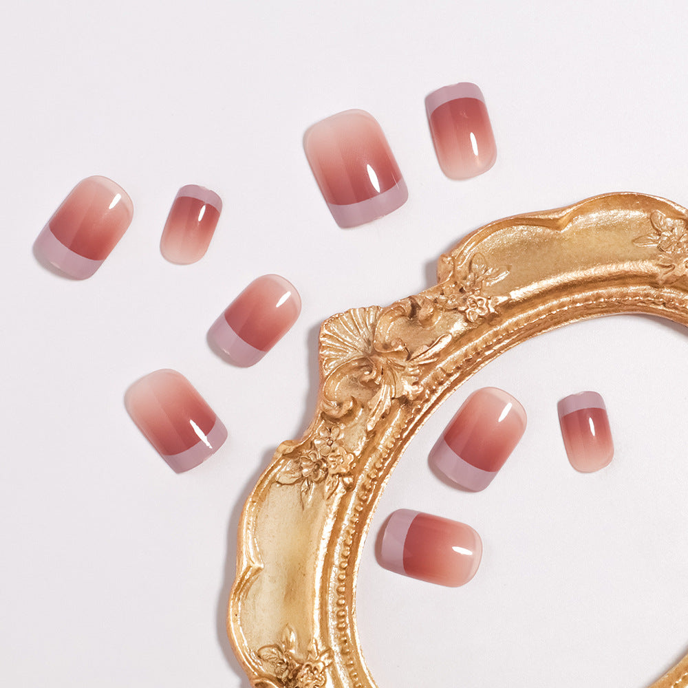 Elegantes Ombre-Nagelkunst-Press-On-Set Karnz