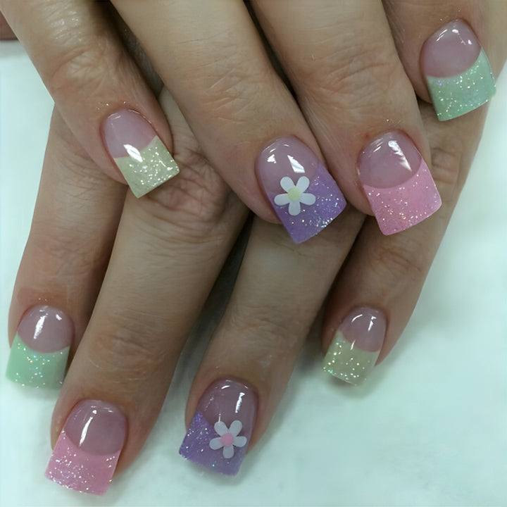 Glitzernde Pastellblumen Press-On Nägel Karnz