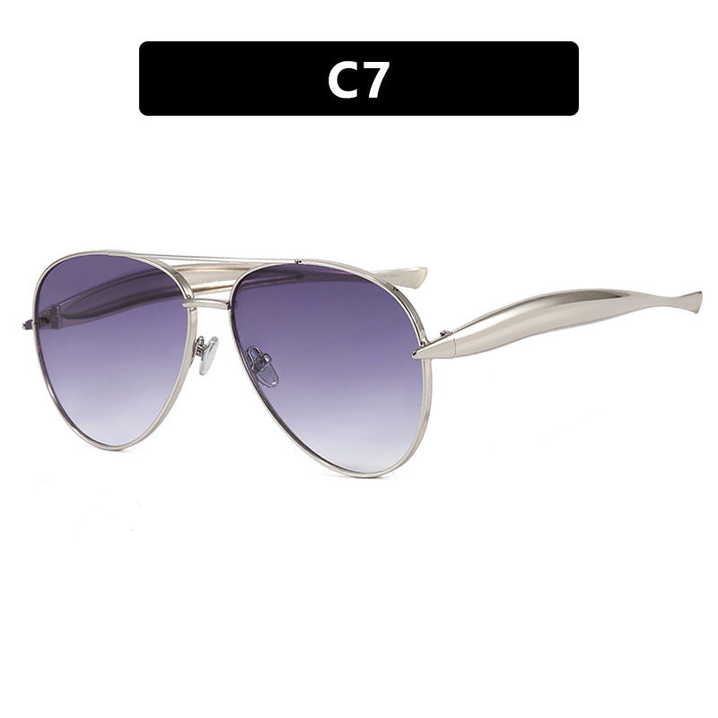 Damen Piloten-Sonnenbrille mit eleganten Akzenten und schützendem UV-Filter Karnz
