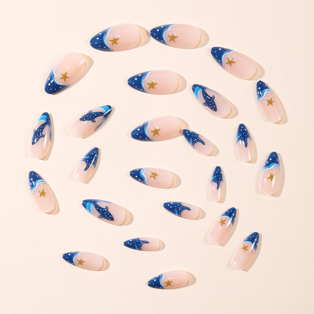 Künstlerische vom Ozean inspirierte Stiletto-Nagelkunst Karnz