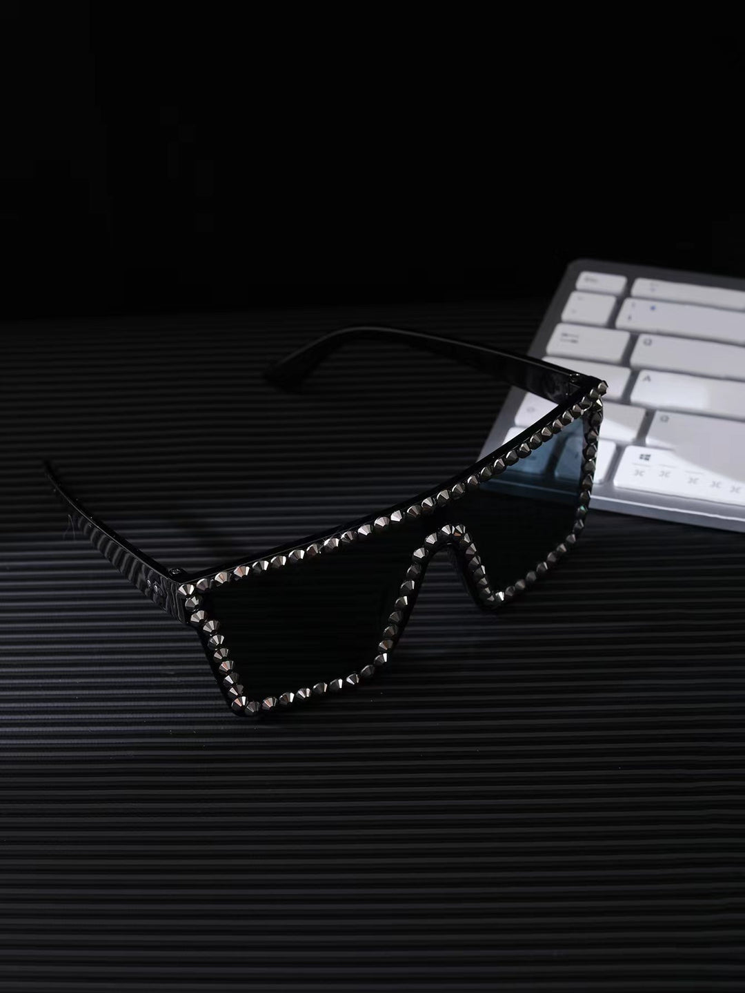 Damen Oversized Sonnenbrille mit modernem rechteckigem Rahmen Karnz