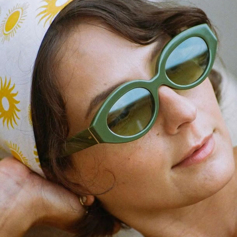 Damen kreative Sonnenbrille im eleganten Retro-Stil Karnz