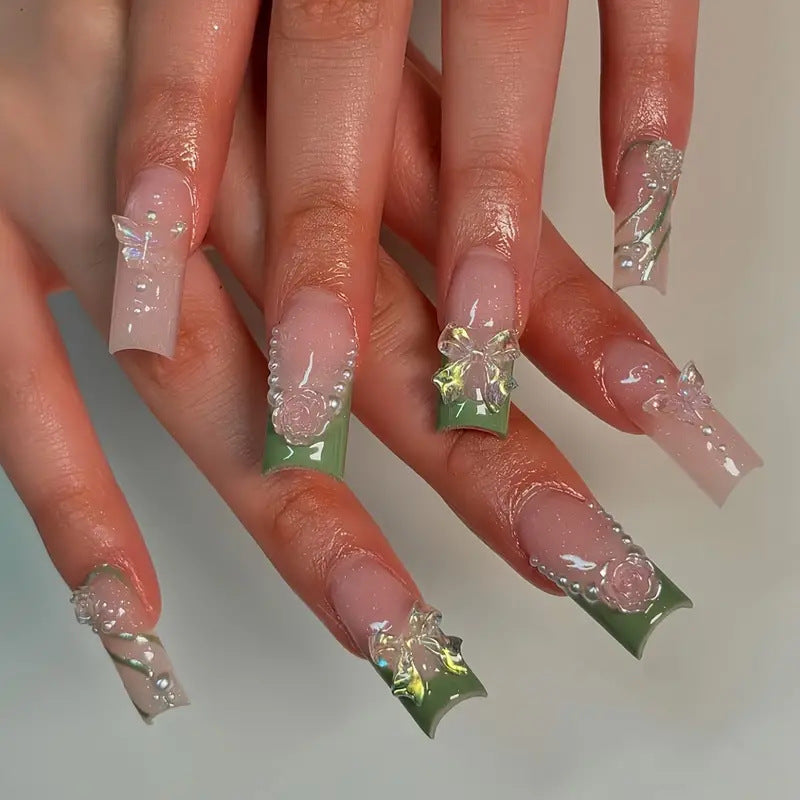 Dekorative Acryl-Blumen Press-On Nagelkunst Karnz