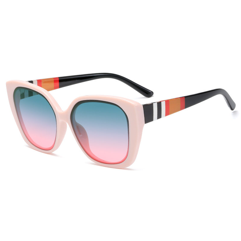 Damen modische Brille im auffälligen Retro-Stil Karnz