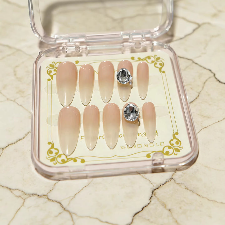 Elegante Lange-Stiletto-Nagelverlängerungen Karnz