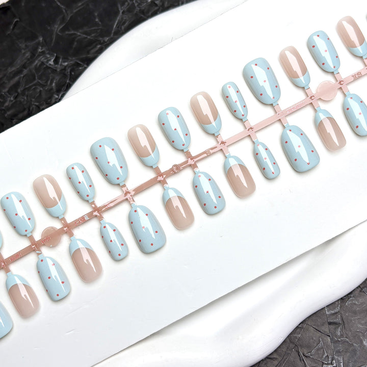 Stylisches Press-On Nagelkunst Set 1790745583