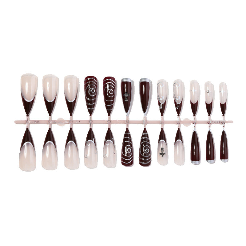 Künstlerisches Stiletto Press-On-Nägel-Set mit aufwendigen Designs Karnz