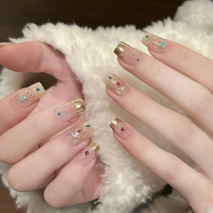 Luxuriöses Metallic Detailliertes Press-On Nagelset