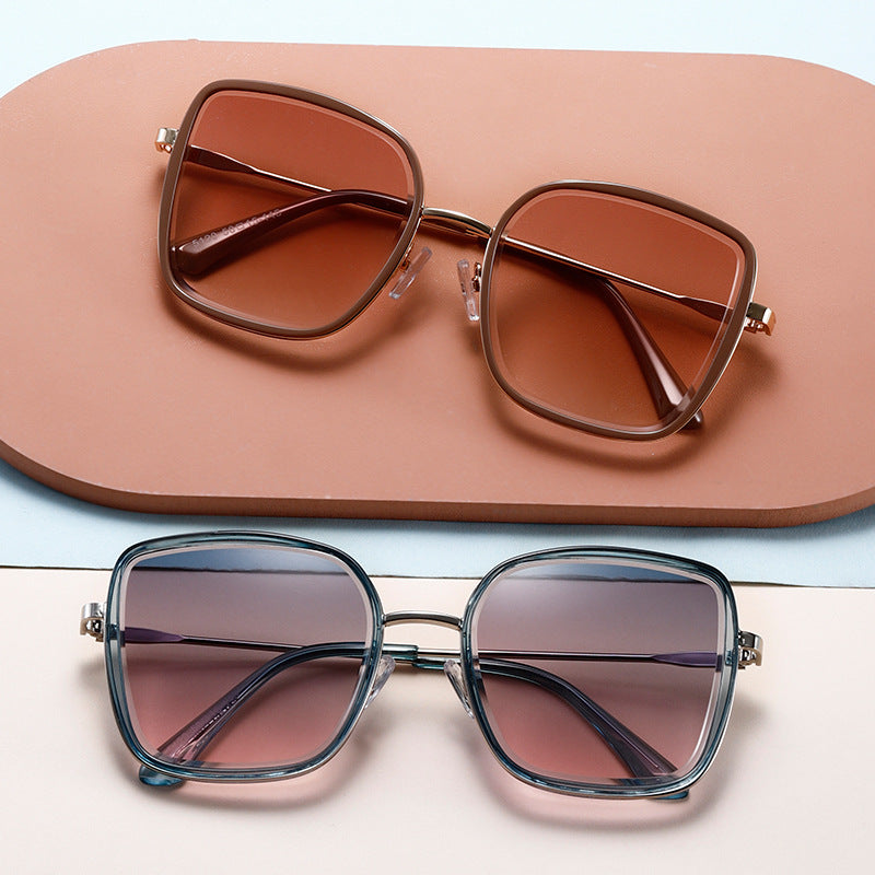 Damen Premium Sonnenbrille mit quadratischem Rahmen und verspiegelten Gläsern Karnz