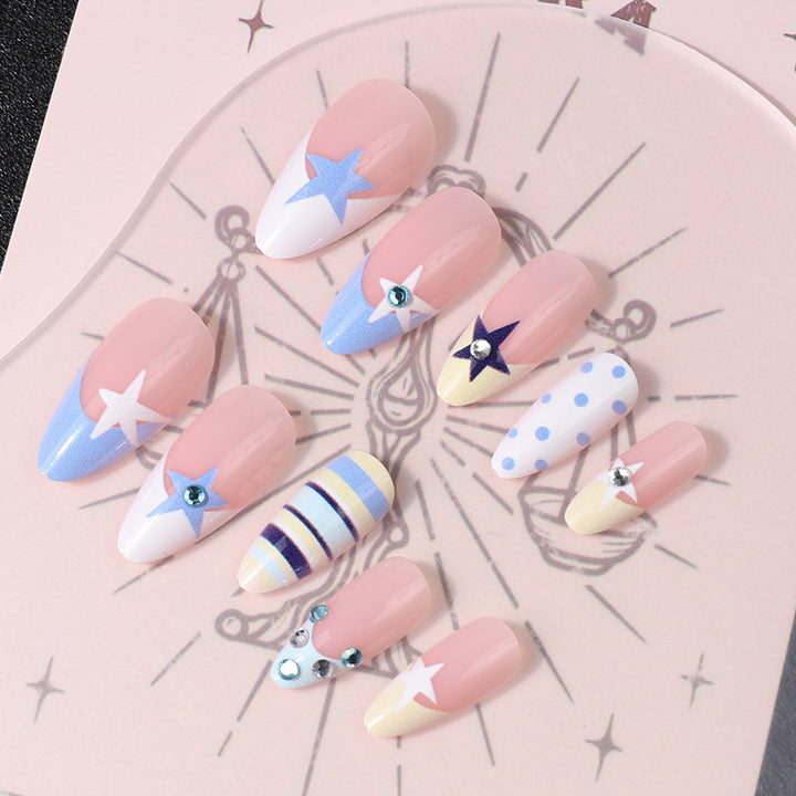 Sternen-Themen Press-On Nagelkunst Karnz
