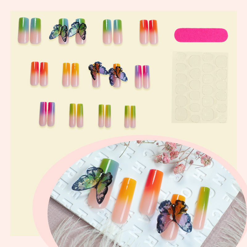 Künstlerisches Press-On Nagelset mit Schmetterlings- und Farbverlauf-Design Karnz