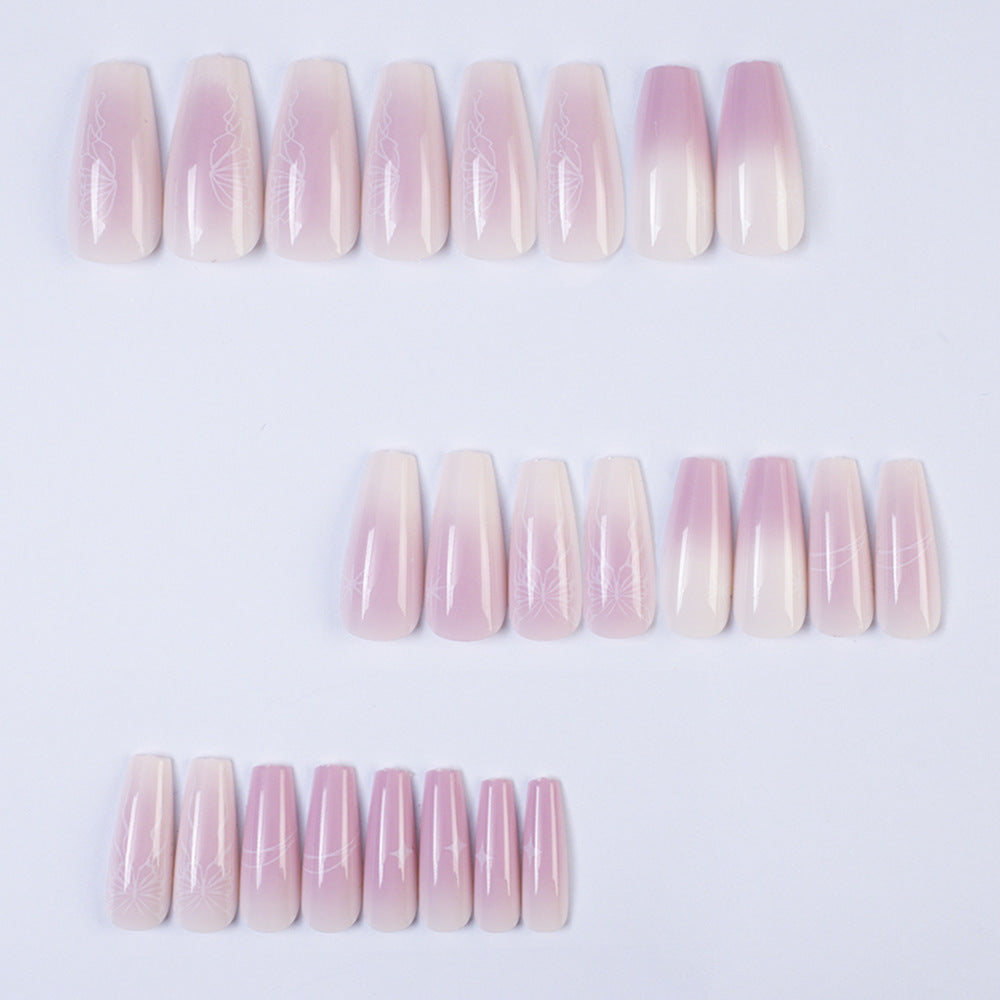 Kunstnägel mit Elegantem Ombre-Effekt Karnz