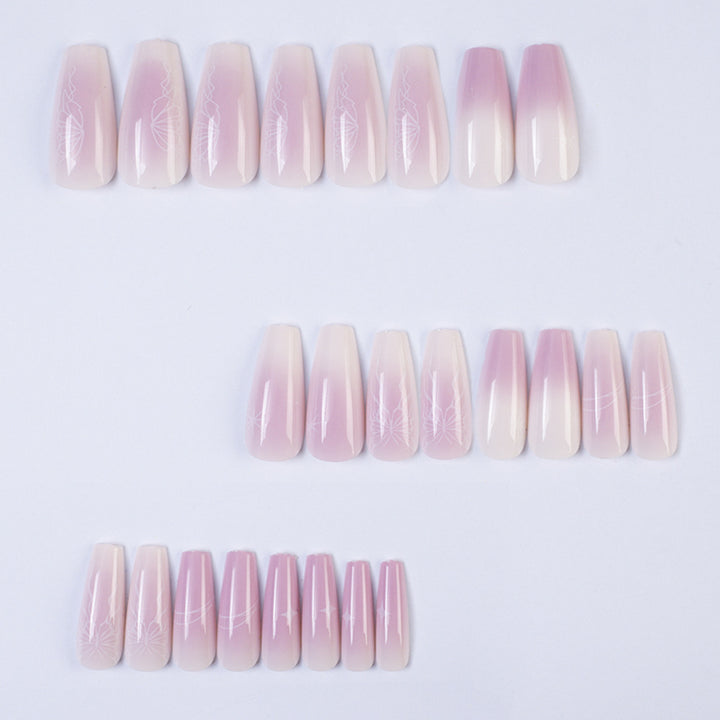 Kunstnägel mit Elegantem Ombre-Effekt Karnz